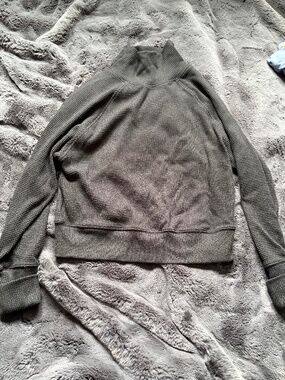 Alo Yoga Waffle sweater